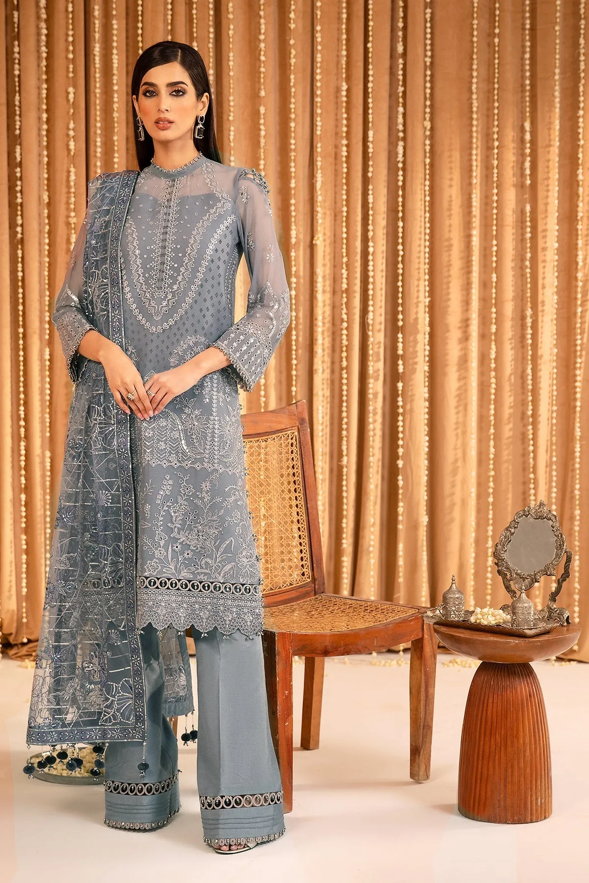 Alizeh Mehfil-e-Uroos Formal Collection – Aabgeena - V16D03 Embroidered Chiffon Gray