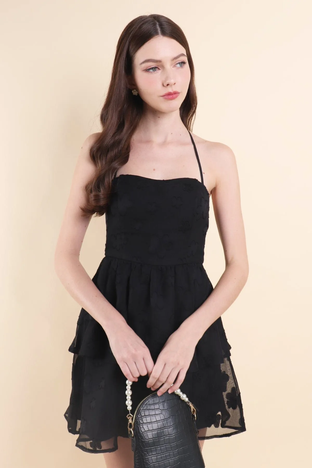 AMARIS PADDED HALTER DRESS IN BLACK