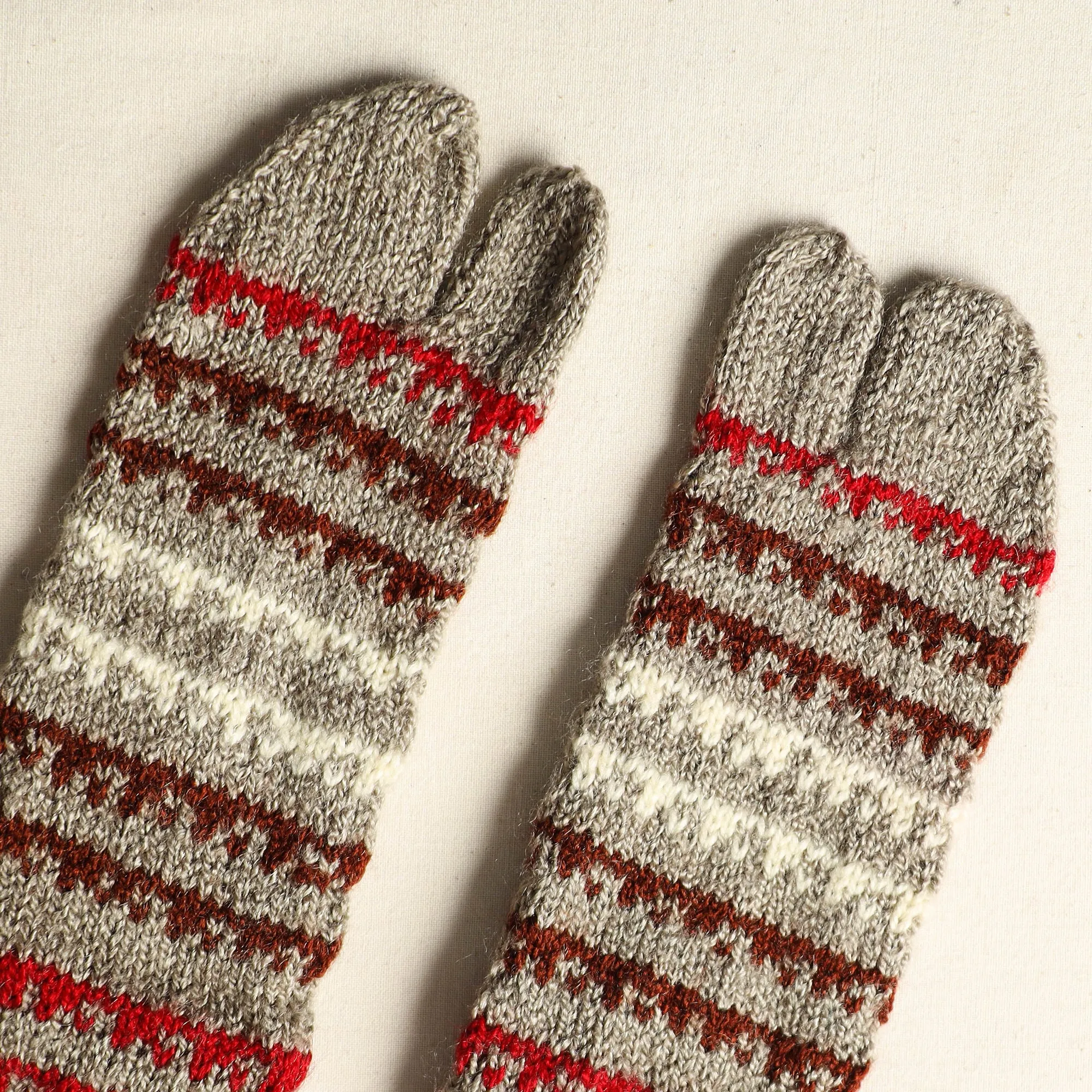 Grey - Kumaun Hand Knitted Woolen Socks (Adult) 64