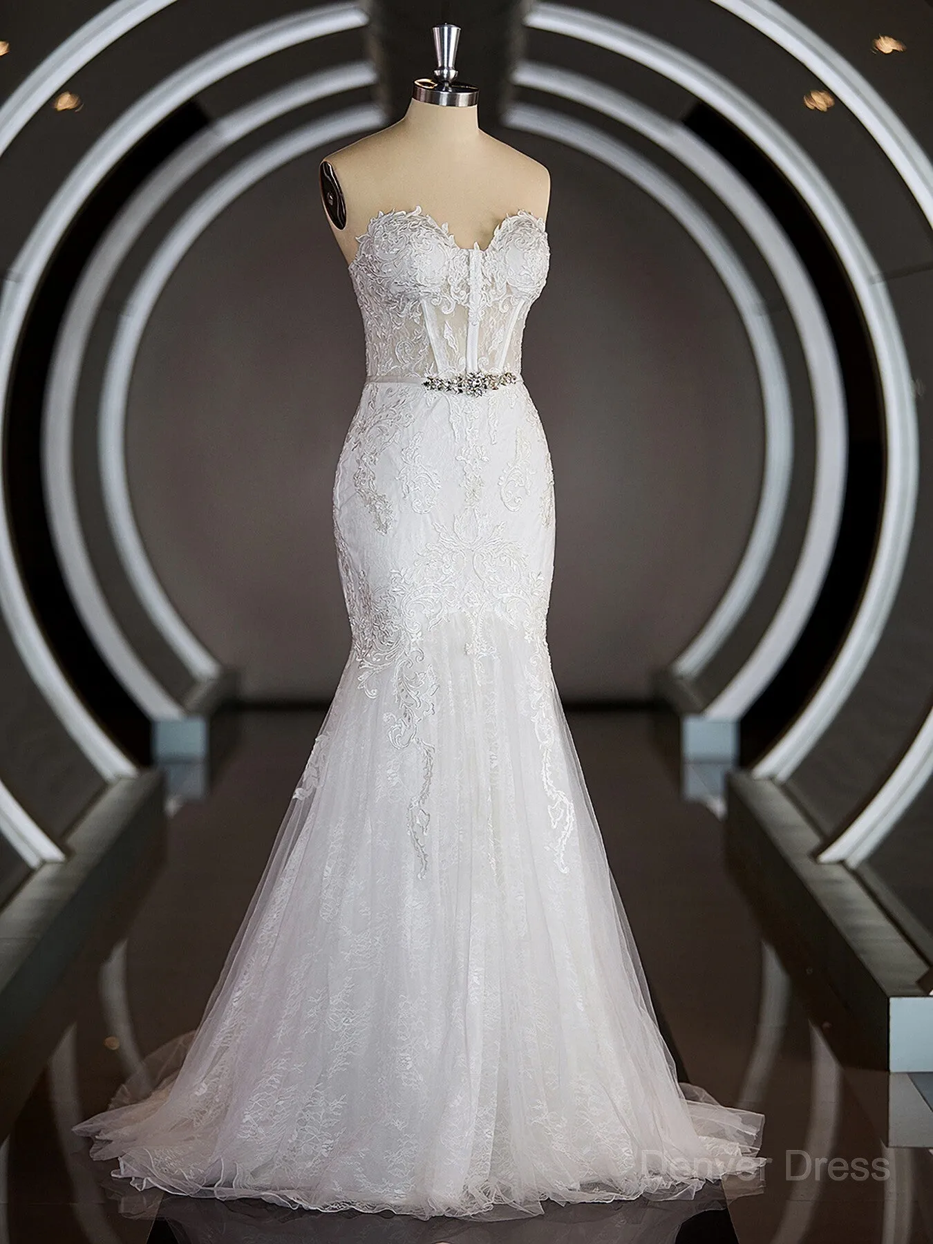 Mermaid Sweetheart Court Train Tulle Wedding Dresses with Appliques Lace