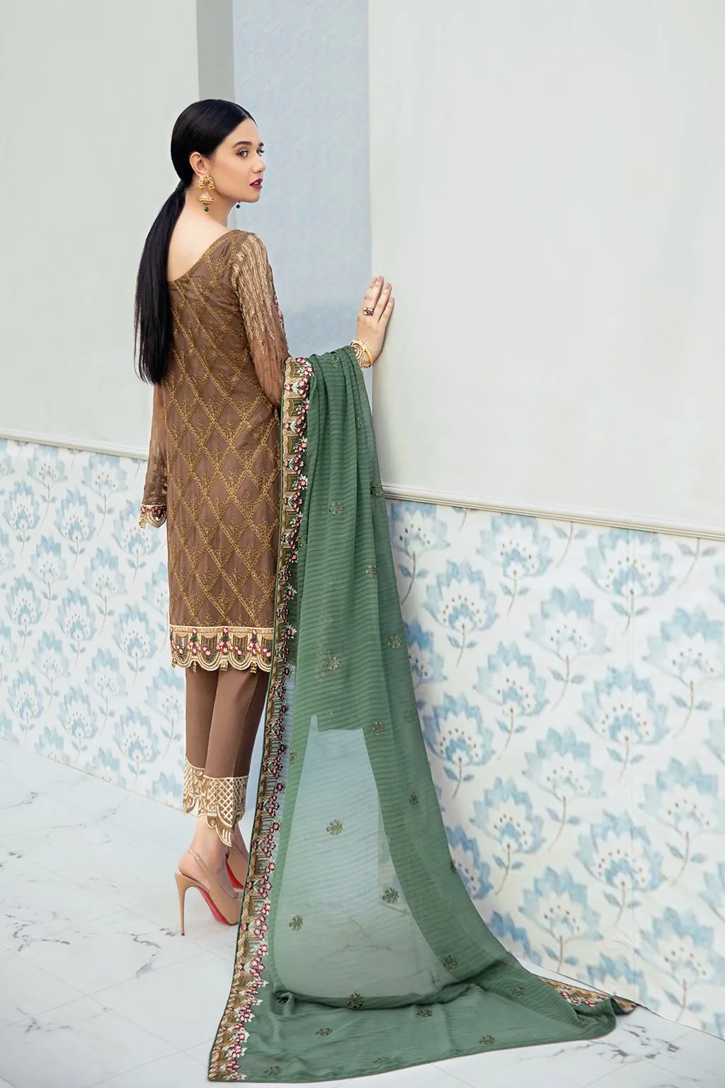 Ramsha Rangoon Chiffon Collection 2020 – D-610