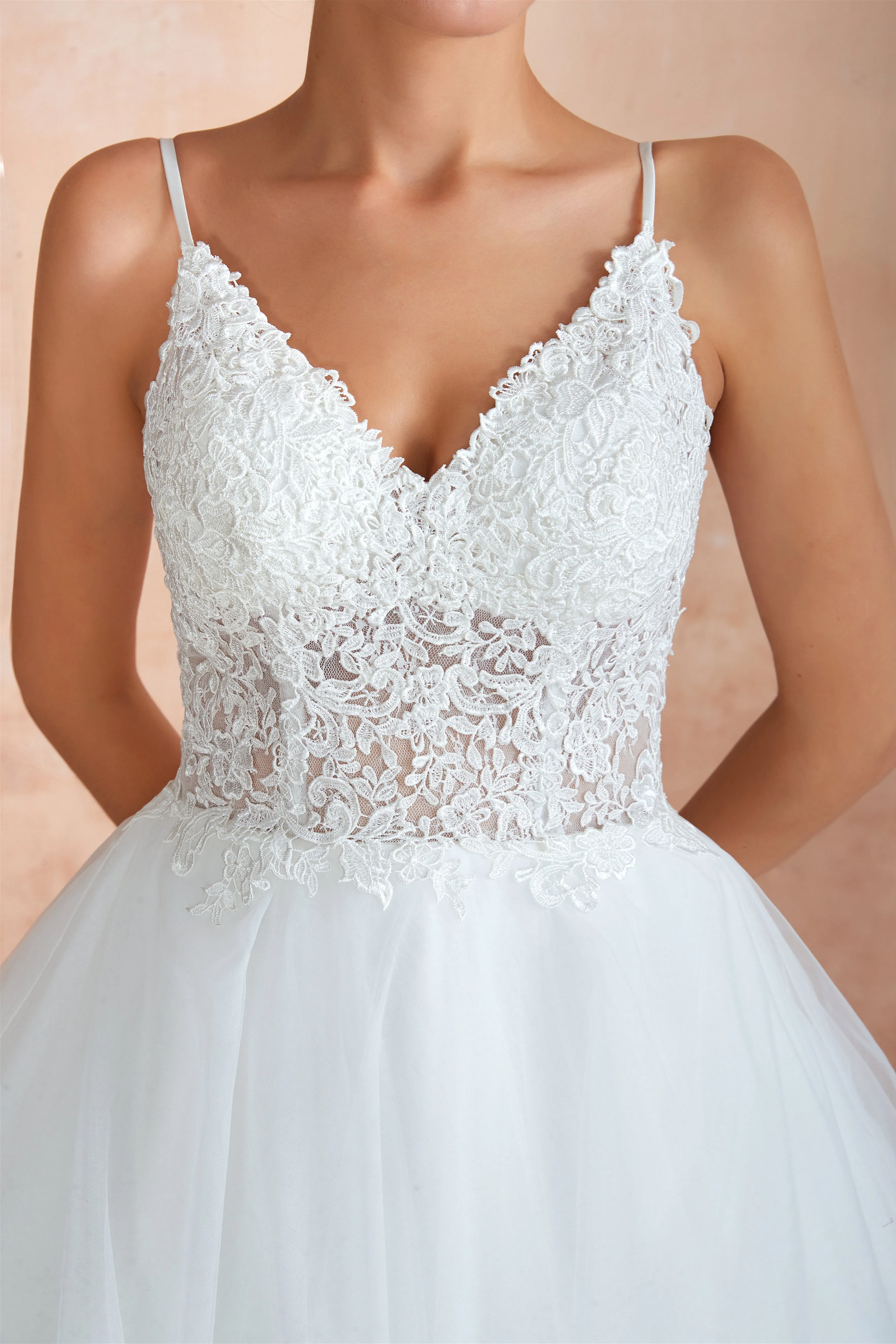 Spaghetti Straps V-neck Lace Organza Tiered A-line Wedding Dresses