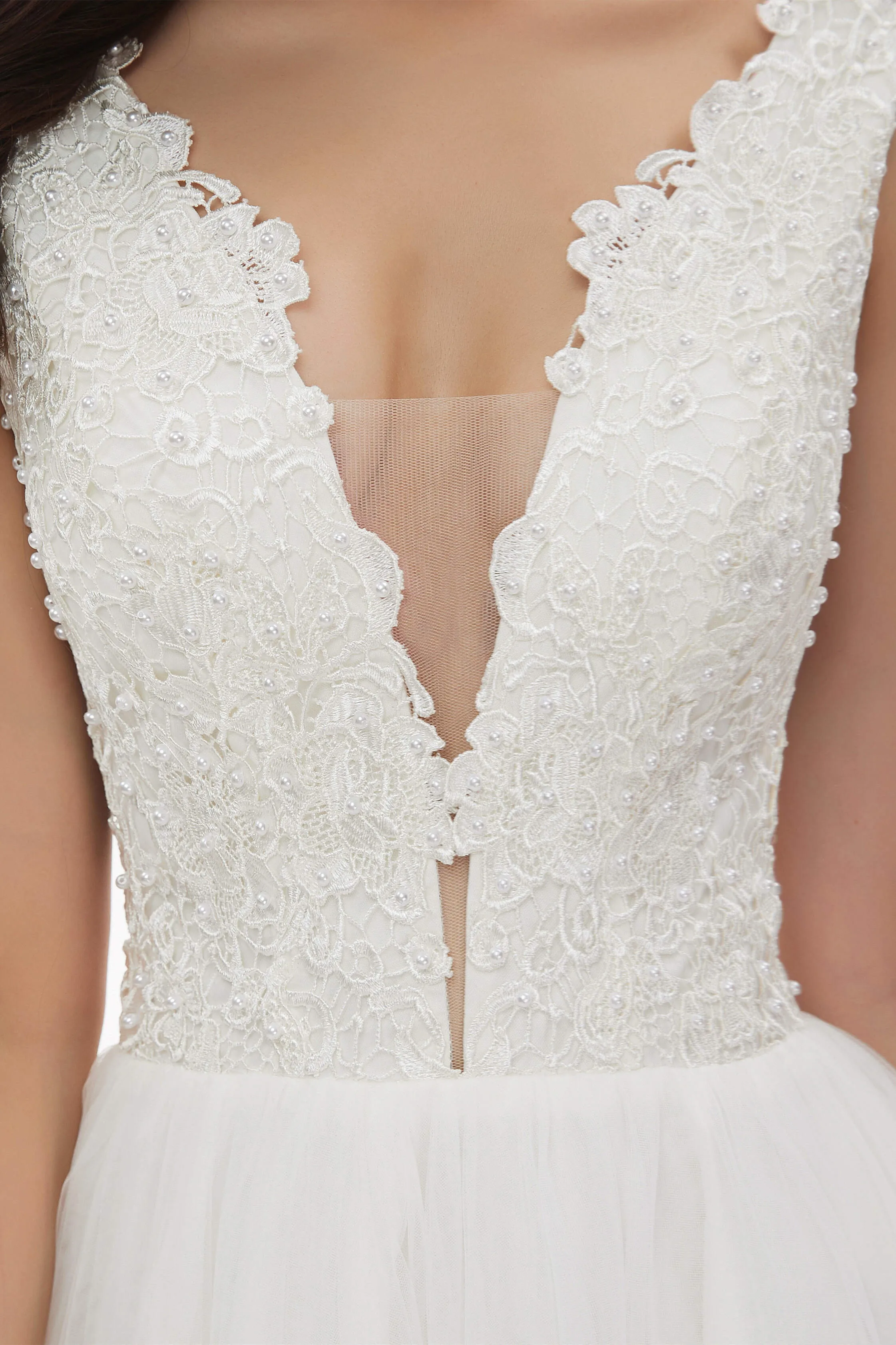 V-Neck Beaded Lace Beaded Applique Tulle Wedding Dresses