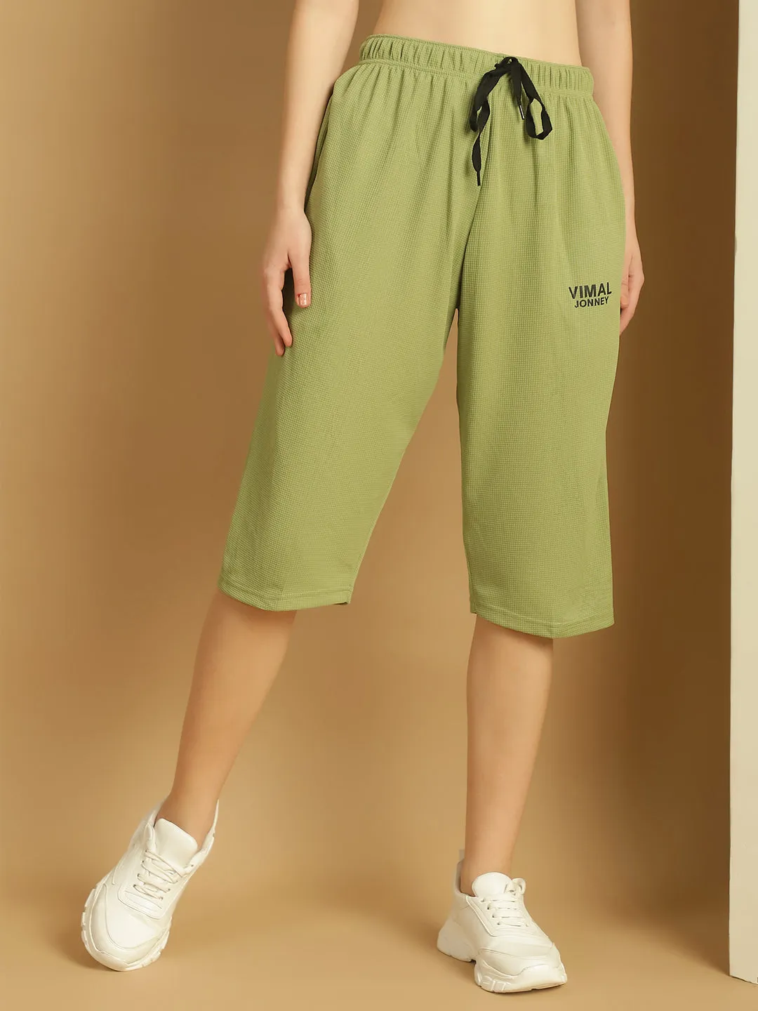 Vimal Jonney Solid Light Green Regular Fit Polyster Lycra Capri For Women